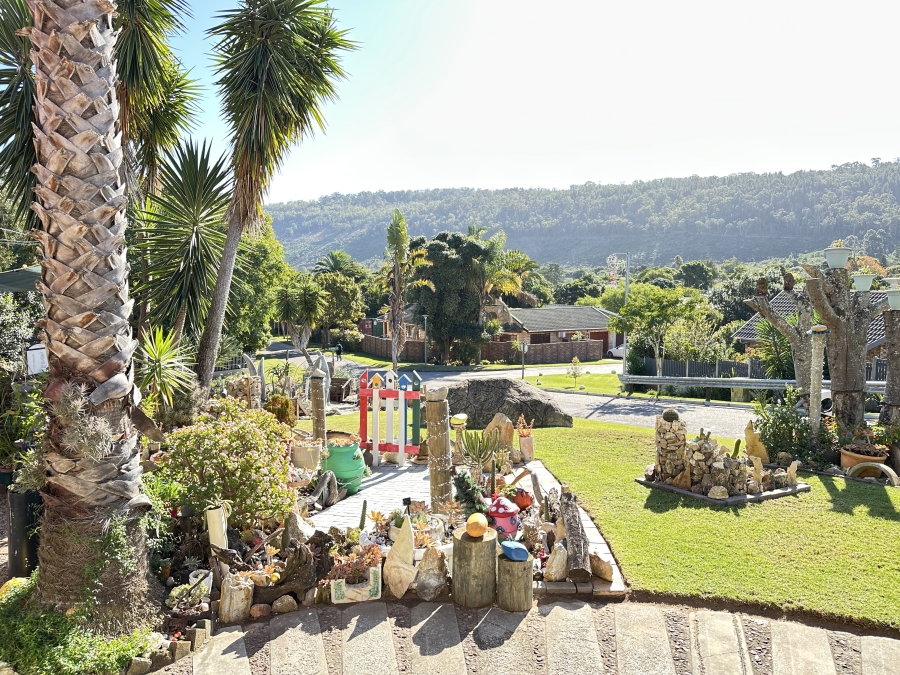 4 Bedroom Property for Sale in Sedgefield Central Western Cape